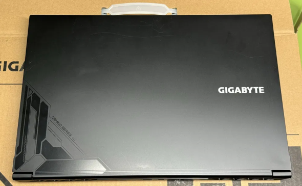 Игровой ноутбук Gigabyte G5 KE / 15.6&quot; (1920x1080) IPS / Intel Core i5-12500H (12 (16) ядер 3.3 - 4.5 GHz) / 16 GB DDR4 / 512 GB SSD / nVidia GeForce RTX 3060, 6 GB GDDR6, 192-bit / WebCam - 4