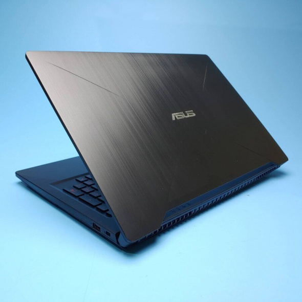 Игровой ноутбук Asus FX503VM / 15.6&quot; (1920x1080) TN / Intel Core i5-7300HQ (4 ядра по 2.5 - 3.5 GHz) / 16 GB DDR4 / 128 GB SSD + 1000 GB HDD / nVidia GeForce GTX 1060, 3 GB GDDR5, 192-bit / WebCam / Win 10 Home - 7