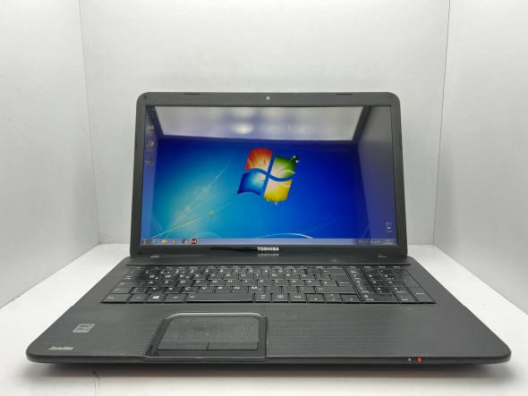 Ноутбук Toshiba Satellite C870 / 17.3&quot; (1600x900) TN / Intel Pentium B960 (2 ядра по 2.2 GHz) / 4 GB DDR3 / 250 GB HDD / Intel HD Graphics / WebCam - 2
