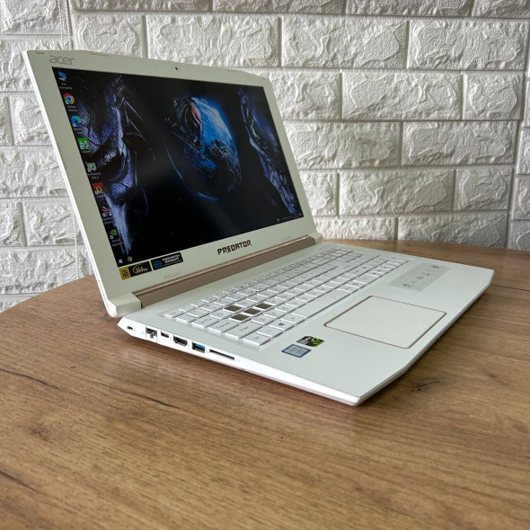 Игровой ноутбук Acer Predator Helios 300 PH315-51 White / 15.6&quot; (1920x1080) IPS / Intel Core i7-8750H (6 (12) ядер по 2.2 - 4.1 GHz) / 16 GB DDR4 / 256 GB SSD / nVidia GeForce GTX 1060, 6 GB GDDR5, 192-bit / WebCam - 4