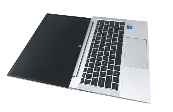 Ультрабук HP ProBook 430 G8 / 14&quot; (1920x1080) IPS / Intel Core i5-1135G7 (4 (8) ядра по 2.4 - 4.2 GHz) / 8 GB DDR4 / 240 GB SSD / Intel Iris Xe Graphics / WebCam / USB 3.1 / HDMI - 3