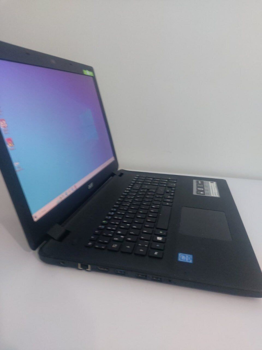 Ноутбук Б-класс Acer Aspire ES1-711 / 17.3&quot; (1600x900) TN / Intel Pentium N3540 (4 ядра по 2.16 - 2.66 GHz) / 8 GB DDR3 NEW / 240 GB SSD / Intel HD Graphics / WebCam / DVD-ROM + Беспроводная мышка - 3