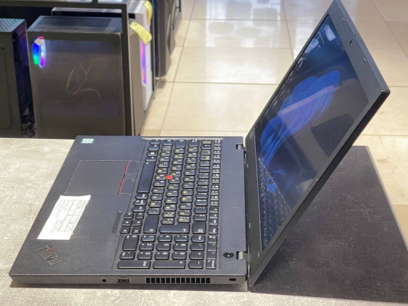 Ультрабук Lenovo ThinkPad L590 / 15.6&quot; (1920x1080) IPS / Intel Core i5-8250U (4 (8) ядра по 1.6 - 3.4 GHz) / 8 GB DDR4 / 240 GB SSD / Intel UHD Graphics 620 / WebCam - 4