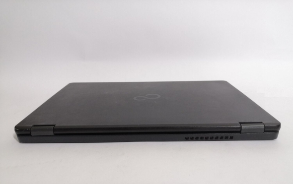 Нетбук Fujitsu LifeBook U727 / 12.5&quot; (1920x1080) IPS / Intel Core i5-7200U (2 (4) ядра по 2.5 - 3.1 GHz) / 8 GB DDR4 / 128 GB SSD / Intel HD Graphics 620 / WebCam / VGA / Windows 10 Pro - 8