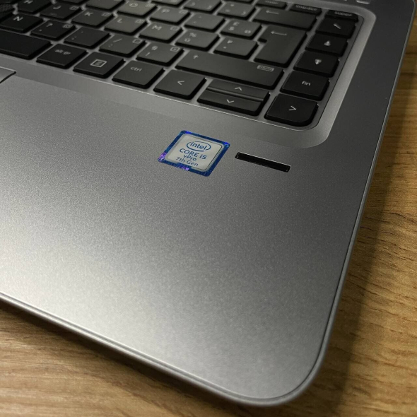 Ноутбук HP EliteBook 840 G4 / 14&quot; (1920x1080) TN Touch / Intel Core i5-7300U (2 (4) ядра по 2.6 - 3.5 GHz) / 8 GB DDR4 / 256 GB SSD / Intel HD Graphics 620 / WebCam - 8