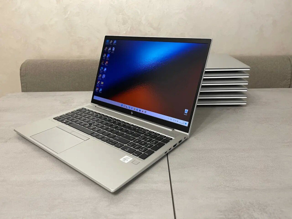 Ультрабук HP EliteBook 850 G7 / 15.6&quot; (1920x1080) IPS / Intel Core i5-10310U (4 (8) ядра по 1.7 - 4.4 GHz) / 16 GB DDR4 / 256 GB SSD M.2 / Intel UHD Graphics / WebCam / HDMI - 4