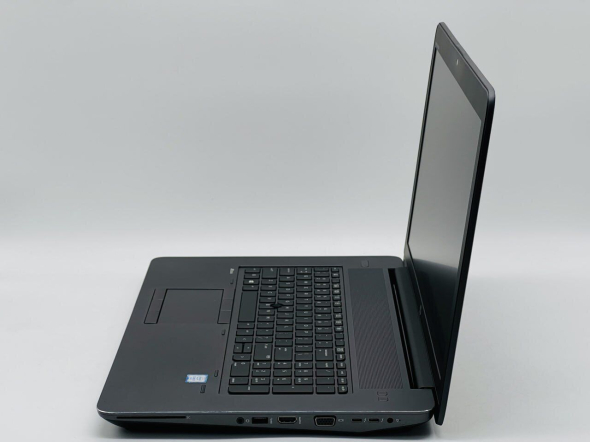 Мобильная рабочая станция HP ZBook 17 G3 / 17.3&quot; (1600x900) TN / Intel Core i7-6700HQ (4 (8) ядра по 2.6 - 3.5 GHz) / 16 GB DDR4 / 240 GB SSD / AMD FirePro W6150M, 4 GB GDDR5, 128-bit / WebCam - 4