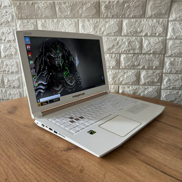 Ігровий ноутбук Acer Predator Helios 300 PH315 - 51 White/ 15.6 &quot; (1920x1080) IPS / Intel Core i7-7700HQ (4 (8) ядра по 2.8 - 3.8 GHz) / 16 GB DDR4 / 480 GB SSD / nVidia GeForce GTX 1060, 6 GB GDDR5, 192-bit / WebCam - 4