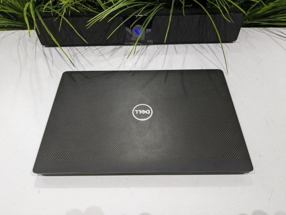 Ультрабук Dell Latitude 7400 / 14&quot; (1920x1080) IPS / Intel Core i5-8250U (4 (8) ядра по 1.6 - 3.4 GHz) / 16 GB DDR4 / 256 GB SSD / Intel UHD Graphics 620 / WebCam / 4G - 5