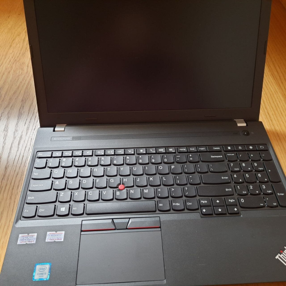 Ноутбук Lenovo ThinkPad E560 / 15.6&quot; (1366x768) TN / Intel Core i5-6200U (2 (4) ядра по 2.3 - 2.8 GHz) / 8 GB DDR3 / 500 Gb HDD / Intel HD Graphics 520 / WebCam / HDMI - 3