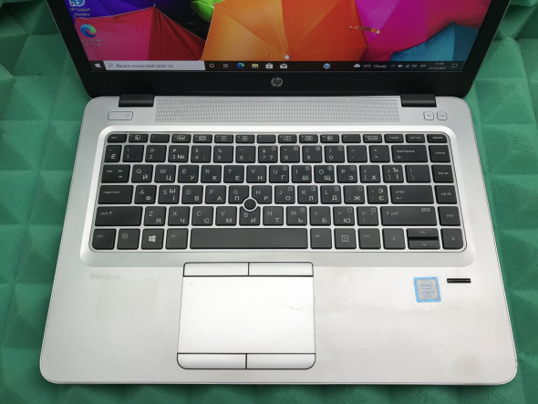 Ноутбук Б-класс HP EliteBook 840 G4 / 14&quot; (2560x1440) IPS / Intel Core i7-7500U (2 (4) ядра по 2.7 - 3.5 GHz) / 8 GB DDR4 / 128 GB SSD + 500 GB HDD / Intel HD Graphics 620 / WebCam / Fingerprint / USB 3.1 / DisplayPort - 4