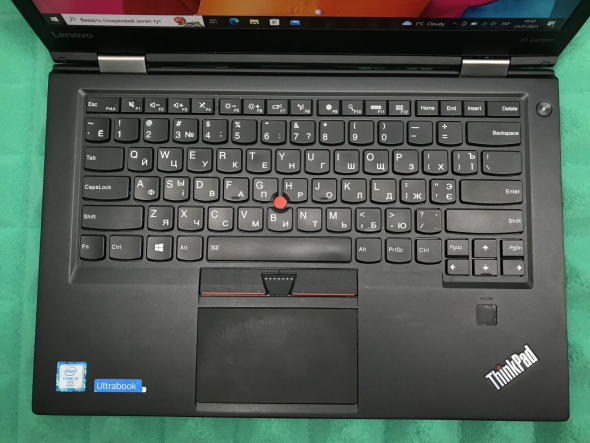 Ультрабук Б-клас Lenovo ThinkPad X1 Carbon (4th Gen) / 14&quot; (1920x1080) IPS / Intel Core i5 - 6300U (2 (4) ядра по 2.4-3.0 GHz) / 8 GB DDR3 / 256 GB SSD M. 2 / Intel HD Graphics 520 / WebCam / Fingerprint - 4