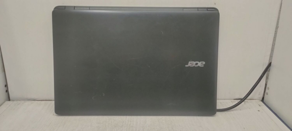 Ноутбук Б-класс Acer Aspire E5-521 / 15.6&quot; (1366x768) TN / AMD A6-6310 (4 ядра по 1.8 - 2.4 GHz) / 4 GB DDR3 / 120 GB SSD / AMD Radeon R4 Graphics / WebCam - 6