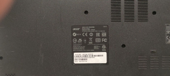 Ноутбук Б-класс Acer Aspire E5-521 / 15.6&quot; (1366x768) TN / AMD A6-6310 (4 ядра по 1.8 - 2.4 GHz) / 4 GB DDR3 / 120 GB SSD / AMD Radeon R4 Graphics / WebCam - 8