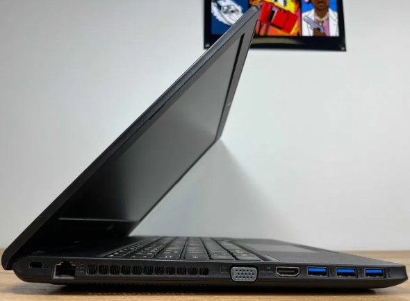 Ноутбук Fujitsu LifeBook A357 / 15.6&quot; (1920х1080) TN / Intel Core i5-7200U (2 (4) ядра по 2.5-3.1 GHz) / 16 GB DDR4 / 256 GB SSD / WebCam / Windows 10 PRO Lic - 6