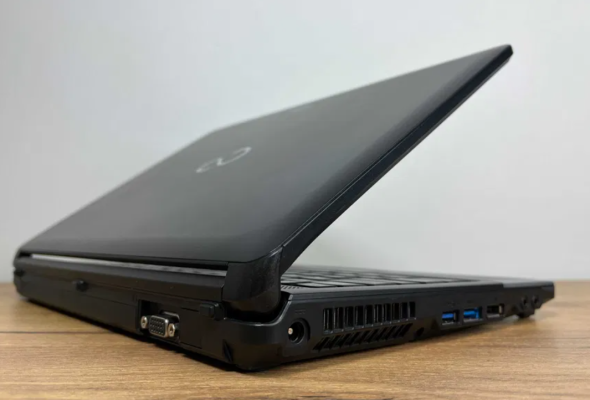 Ноутбук Fujitsu LifeBook S762 / 13.3&quot; (1366x768) TN / Intel Core i5-3320M (2 (4) ядра по 2.6-3.3 GHz) / 8 GB DDR3 / 500 GB HDD / WebCam / Windwos 10 PRO Lic - 6