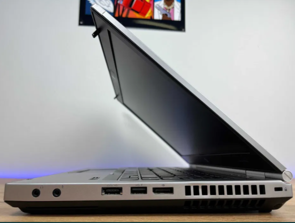 Ноутбук HP EliteBook 8460p / 14&quot; (1366x768) TN / Intel Core i5-3360M (2 (4) ядра по 2.8 - 3.5 GHz) / 8 GB DDR3 / 128 GB SSD / WebCam / Fingerprint / Intel HD Graphics 4000 / Windows 10 PRO Lic - 7