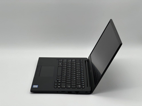 Ноутбук Dell Latitude 7390 / 13.3&quot; (1920x1080) IPS Touch / Intel Core i7-8650U (4 (8) ядер по 1.9 - 4.2 GHz) / 16 GB DDR4 / 480 GB SSD / Intel UHD Graphics 620 / WebCam - 4