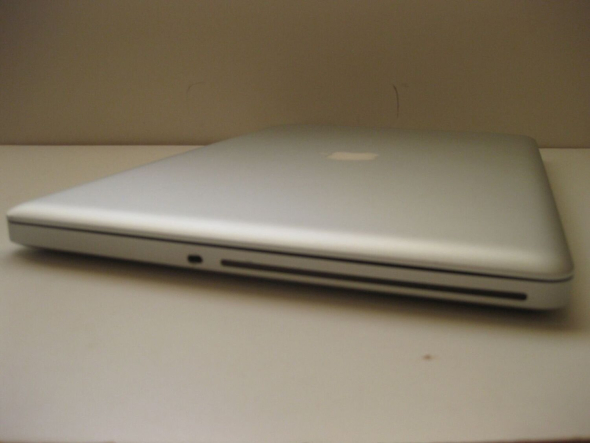 Ноутбук Apple MacBook Pro A1297 / 17&quot; (1920x1200) TN / Intel Core 2 Duo T9550 (2 ядра по 2.66 GHz) / 8 GB DDR3 / 256 GB SSD / nVidia GeForce 9600M GT, 512 MB GDDR3, 128-bit / WebCam - 5
