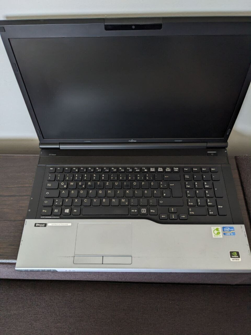 Ноутбук Fujitsu Lifebook N532 / 17.3&quot; (1600x900) TN / Intel Core i5-3230M (2 (4) ядра по 2.6 - 3.2 GHz) / 8 GB DDR3 / 120 GB SSD / nVidia GeForce GT 620M, 1 GB DDR3, 64-bit / WebCam / USB 3.0 / HDMI - 3