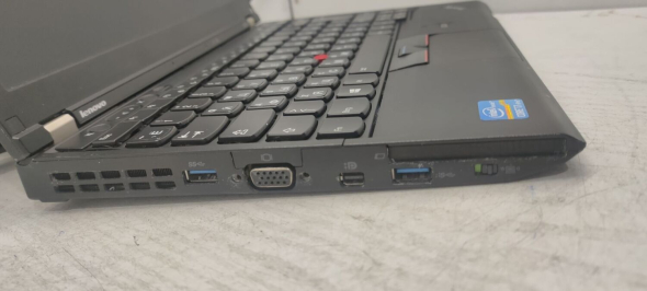 Нетбук Lenovo ThinkPad X230 / 12.5&quot; (1366x768) TN / Intel Core i7-3520M (2 (4) ядра по 2.9 - 3.6 GHz) / 8 GB DDR3 / 120 GB SSD / Intel HD Graphics 4000 / miniDP - 4