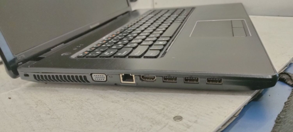 Ноутбук Б-класс Lenovo G770 / 17.3&quot; (1600x900) TN / Intel Core i3-2350M (2 (4) ядра по 2.3 GHz) / 8 GB DDR3 / 1000 GB HDD / Intel HD Graphics 4000 / WebCam / Без АКБ - 5