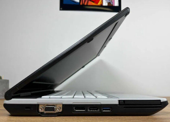 Ноутбук Fujitsu LifeBook S751 / 14&quot; (1366x768) TN / Intel Core i5-2520M (2 (4) ядра по 2.5 - 3.2 GHz) / 8 GB DDR3 / 128 GB SSD / Intel HD Graphics 3000 / WebCam / DVD-RW / Win 10 Pro - 4