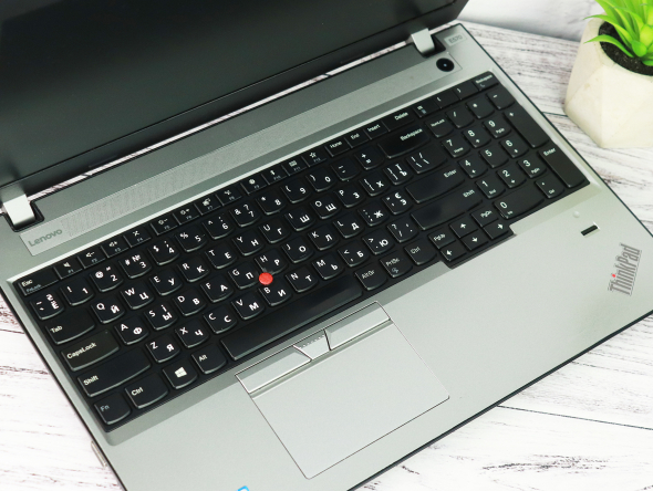 Ноутбук 15.6&quot; Lenovo ThinkPad E570 Intel Core i5-7200U 8Gb RAM 128Gb SSD M.2 - 9