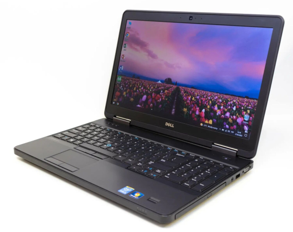 Ноутбук Б-класс Dell Latitude E5540 / 15.6&quot; (1366x768) TN / Intel Core i5-4310U (2 (4) ядра по 2.0 - 3.0 GHz) / 8 GB DDR3 / 120 GB SSD / Intel HD Graphics 4400 / WebCam / DVD-ROM / VGA - 4