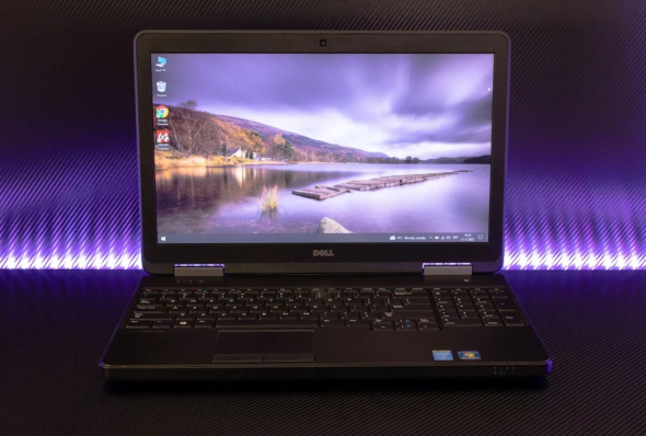 Ноутбук Б-класс Dell Latitude E5540 / 15.6&quot; (1366x768) TN / Intel Core i5-4310U (2 (4) ядра по 2.0 - 3.0 GHz) / 8 GB DDR3 / 120 GB SSD / Intel HD Graphics 4400 / WebCam / DVD-ROM / HDMI - 2