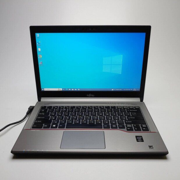 Ноутбук Fujitsu LifeBook E744 / 14&quot; (1600x900) TN / Intel Core i5-4310M (2 (4) ядра по 2.7 - 3.4 GHz) / 8 GB DDR3 / 240 GB SSD / Intel HD Graphics 4600 / WebCam / Win 10 Pro - 2