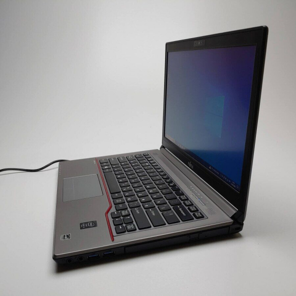 Ноутбук Fujitsu LifeBook E744 / 14&quot; (1600x900) TN / Intel Core i5-4310M (2 (4) ядра по 2.7 - 3.4 GHz) / 8 GB DDR3 / 240 GB SSD / Intel HD Graphics 4600 / WebCam / Win 10 Pro - 5