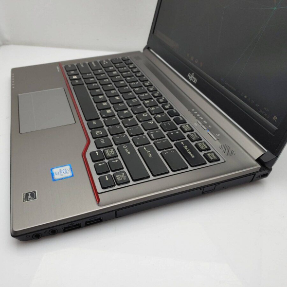 Нетбук Б-класс Fujitsu LifeBook E746 / 14&quot; (1920x1080) IPS / Intel Core i7-6600U (2 (4) ядра по 2.6 - 3.4 GHz) / 8 GB DDR4 / 120 GB SSD / Intel HD Graphics 520 / WebCam / Win 10 Pro - 5
