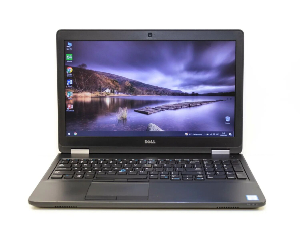 Ноутбук Б-класс Dell Latitude E5570 / 15.6&quot; (1366x768) TN / Intel Core i5-6300U (2 (4) ядра по 2.4 - 3.0 GHz) / 4 GB DDR4 / 128 GB SSD / Intel HD Graphics 520 / WebCam / HDMI - 2