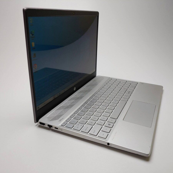 Ноутбук Б-класс HP Pavilion 15-cs2073nr / 15.6&quot; (1920x1080) IPS Touch / Intel Core i5-8265U (4 (8) ядра по 1.6 - 3.9 GHz) / 8 GB DDR4 / 512 GB SSD / Intel UHD Graphics 620 / WebCam / Win 10 Home - 4