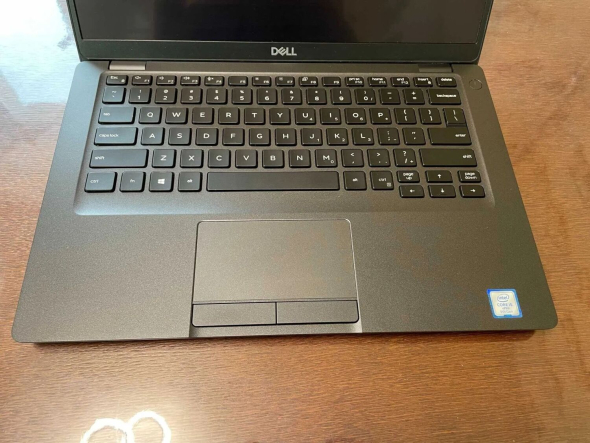 Ультрабук Dell Latitude 5401 / 14&quot; (1920x1080) IPS / Intel Core i5-9400H (4 (8) ядра по 2.5 - 4.3 GHz) / 8 GB DDR4 / 256 GB SSD / Intel UHD Graphics 630 / WebCam - 3