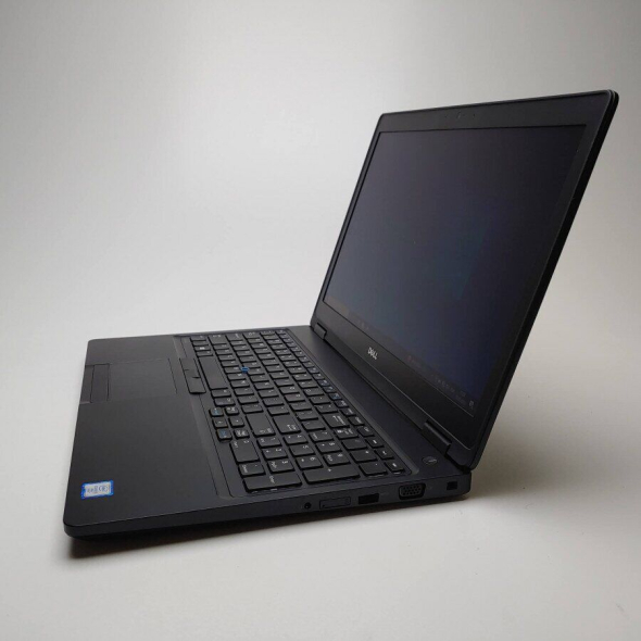 Ноутбук Dell Latitude 5580 / 15.6&quot; (1366x768) TN / Intel Core i5-7440HQ (4 ядра по 2.8 - 3.8 GHz) / 8 GB DDR4 / 240 GB SSD / Intel HD Graphics 630 / WebCam / Win 10 Pro - 5