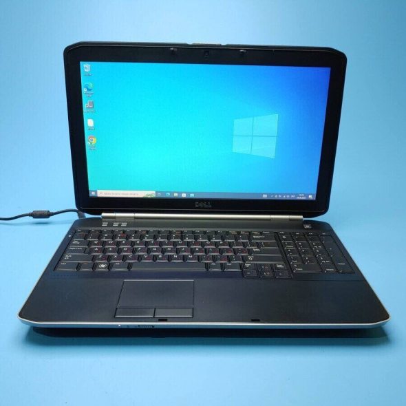 Ноутбук Dell Latitude E5520 / 15.6&quot; (1366x768) TN / Intel Core i5-2410M (2 (4) ядра по 2.3 - 2.9 GHz) / 4 GB DDR3 / 640 GB HDD / Intel HD Graphics 3000 / WebCam / DVD-ROM / Win 10 Pro - 2