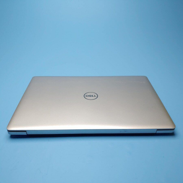 Ноутбук Dell Inspiron 15 5570 / 15.6&quot; (1920x1080) TN / Intel Core i5-8250U (4 (8) ядра по 1.6 - 3.4 GHz) / 8 GB DDR4 / 480 GB SSD / Intel UHD Graphics 620 / WebCam / Win 10 Home - 3