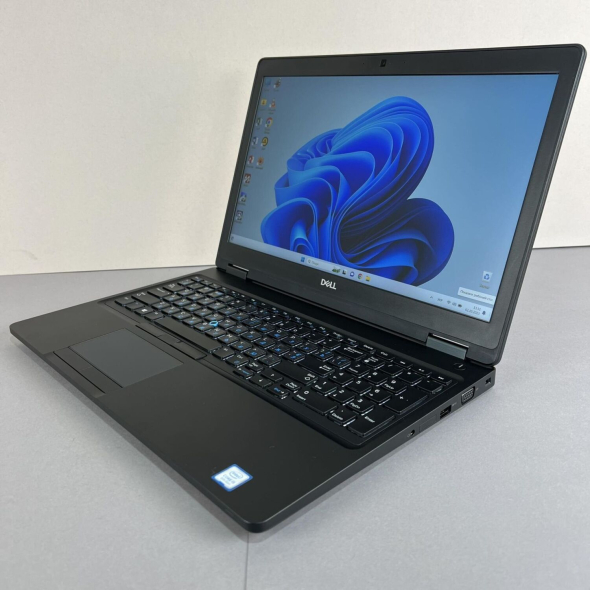 Мобильная рабочая станция Б-класс Dell Precision 3530 / 15.6&quot; (1920x1080) TN / Intel Core i5-8400H (4 (8) ядра по 2.5 - 4.2 GHz) / 16 GB DDR4 / 512 GB SSD / nVidia Quadro P600, 4 GB GDDR5, 128-bit / WebCam / HDMI / АКБ NEW - 2