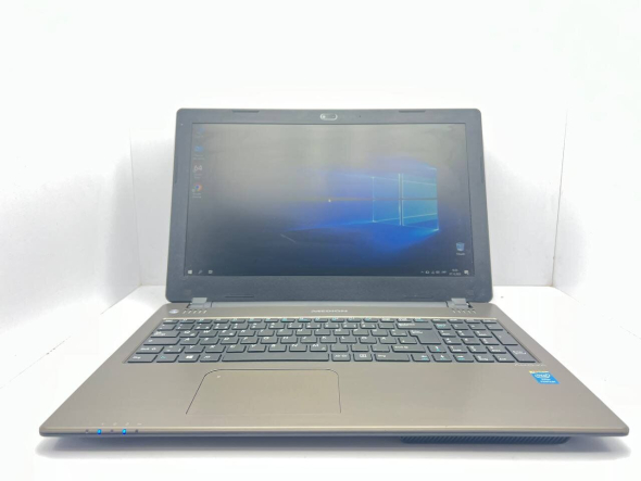 Ноутбук Medion Akoya E6241 / 15.6&quot; (1366x768) TN / Intel Pentium 3550M (2 (2) ядра по 2.3 GHz) / 4 GB DDR3 / 1000 GB HDD / Intel HD Graphics 4000 - 3