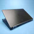 Ноутбук Б-класс Dell Latitude E5570 / 15.6" (1366x768) TN / Intel Core i5-6440HQ (4 ядра по 2.6 - 3.5 GHz) / 8 GB DDR4 / 240 GB SSD / Intel HD Graphics 530 / WebCam / Win 10 Pro - 7