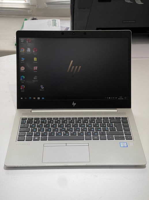 Ультрабук HP EliteBook 840 G5 / 14&quot; (1920x1080) IPS / Intel Core i5-8250U (4 (8) ядра по 1.6 - 3.4 GHz) / 16 GB DDR4 / 480 GB SSD / Intel UHD Graphics 620 / WebCam / 3G - 2