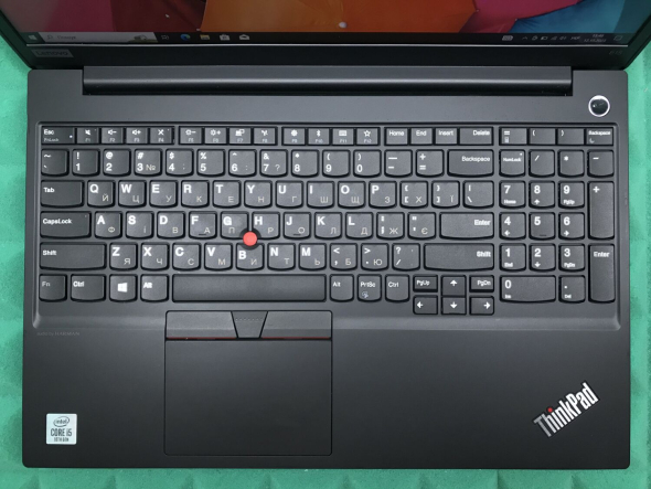 Ноутбук Б-класс Lenovo ThinkPad E15 / 15.6&quot; (1920x1080) IPS / Intel Core i5-10210U (4 (8) ядра по 1.6 - 4.2 GHz) / 8 GB DDR4 / 480 GB SSD / Intel UHD Graphics / WebCam / USB 3.1 / HDMI - 4