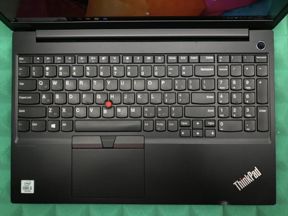 Ноутбук Б-класс Lenovo ThinkPad E15 / 15.6&quot; (1920x1080) IPS / Intel Core i5-10210U (4 (8) ядра по 1.6 - 4.2 GHz) / 8 GB DDR4 / 256 GB SSD / Intel UHD Graphics / WebCam / USB 3.1 / HDMI - 4